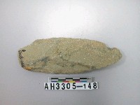 藏品(中型長條舌刃打製石斧)的圖片